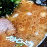 ラーメン 末廣家 - スープの表情