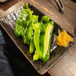 ホルモン焼 味よし - ピーマン