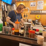 ホルモン焼 味よし - 調味料の数々