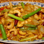 タワンタイ - 人気の鶏のカシューナッツ炒め