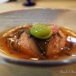 寿し鐵 おおしお - 蒸物
      桜蒸し、天豆、椎茸、さくら餡