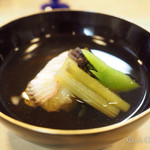 寿し鐵 おおしお - 腕物
      鯛新じゃが饅頭
      蕨
      蕗
      ブロッコリー