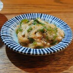 かぶと - 長芋とおくらのおかか和え:初っぱなから日本酒が進みます