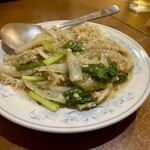 中華飯店 - ★牛もつ炒め(黒こしょう)
      当店の看板メニュー♪
      味はお好みだけど、どれも絶品！
      極ウマ♡