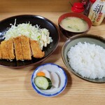 とんかつ まるや - 料理写真:とんかつ定食