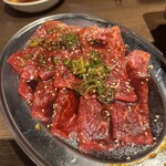朝採れホルモンとたれ焼肉 金肉屋 - 