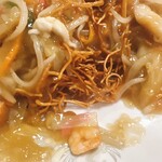 新華園 - パリパリ麺♪