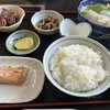 お食事処 潮騒