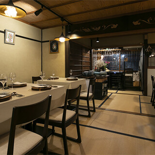 昔ながらの日本人なら本能的に知っているどこか懐かしい空間。