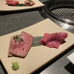 263748586 - 牛もも肉のスライス、ローストビーフ。美味し。
