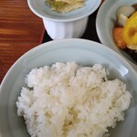 賢龍 - ご飯と漬物　コーヒー付
