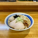 麺屋 しん蔵 - 限定  煮干し中華そば 900円  味付玉子 100円