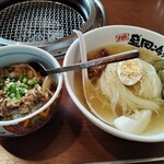 焼肉冷麺やまなか家 - 