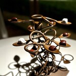 MartinBerasategui - 小菓子のチョコレートもオシャレ。