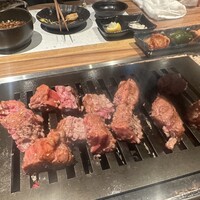黒毛和牛ヘレ肉専門店 炭火焼肉 りきちゃん 北浜店 - 