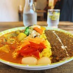 Merci - ２種あいがけ（黒ゴマキーマ＆ほろほろ大根とチキンのトマト）カレー