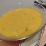 中国飯店 富麗華 - マンゴーとピンクグレープフルーツ、ミルクの冷たいスープ