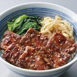 焼きたてのかるび - 料理写真:【名物】焼きたての上カルビ丼