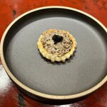 一碗水 - 緑豆おから炒めのパイ　キクラゲ・マッシュルームのペースト　香茸