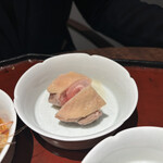 一碗水 - 蒸し鶏紹興酒風味（みんなの