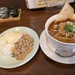 タイ屋台ごはん ナ・トゥンテン - 