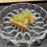 鮨松榮 - シャインマスカットと燻製勘八