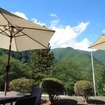 道の駅 風穴の里 - 山を眺めながらのソフトクリームは最高！