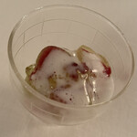 プリズマ - シャインマスカットとクイーンルージュ、なつめ茶と赤ワインソース