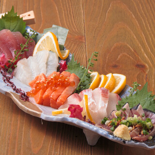焼き鳥と馬刺し 紅はち_1