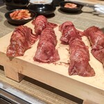 焼肉 ジャンボ - 