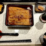 うなぎ処美味美 - うん、見た目OK