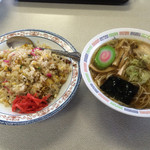 きらく - 炒飯と子供ラーメン