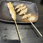 炭火焼鳥吉平 - ささみ串柚子胡椒と軟骨串