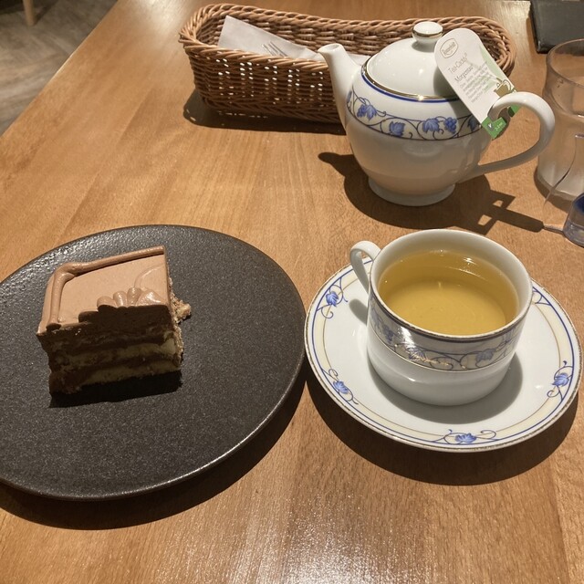 閉店】トップスカフェ 阪急三番街店 - 大阪梅田（阪急）/カフェ | 食べログ