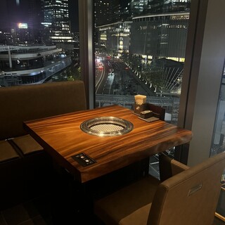 特別な日のお食事にも最適。上質な大人空間で特別なひと時を