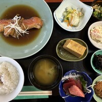 一つ木竹林草 - 金目鯛の煮付け定食