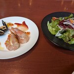 メヒコ - カニピラフスペシャルセットのサラダとオードブル