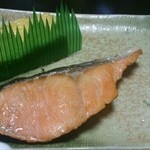 旅館　一乃松 - 朝ご飯(焼き鮭とだし巻き卵)