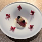 apothéose - ◉小田原 八木下農園ブルーベリーのソルベ
      ブルーベリー/アメリカンチェリー/カシス/自家製杏仁豆腐