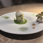 apothéose - ◉いちじくと抹茶の出逢い
      いちじくの果肉と葉/抹茶とよもぎの花のソース