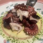 オステリア・ボーノ - タコと小豆？のサラダ