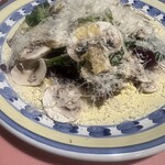 オステリア・ボーノ - マッシュルームのサラ