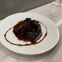 CINA New Modern Chinese - 黒酢豚
