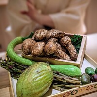 橦木町 しみず - 季節の食材たち
