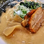 醤油豚骨ラーメン きんいろ - 