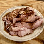 炭火焼きホルモン にく月 - セセリ