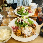 ごはんとおやつ、雑貨の店 くらすこと 福岡平尾 - 