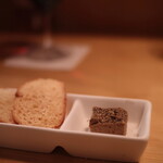 交番通り 四十 - レバーパテ