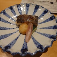 寿司割烹 魚紋 - 