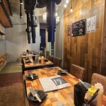 炭火焼ホルモン ぐう 五反田 - 2階席